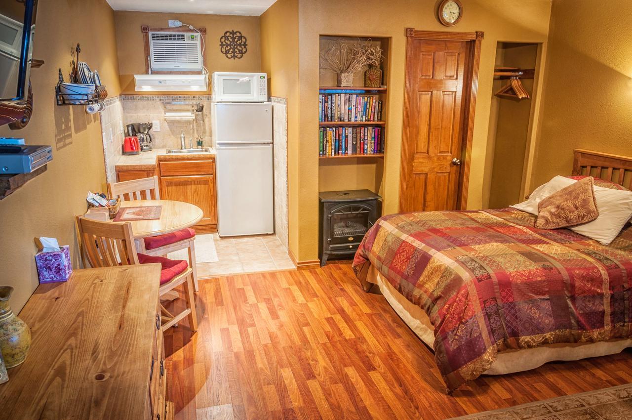 Holiday Lodge On קניון לייק מראה חיצוני תמונה