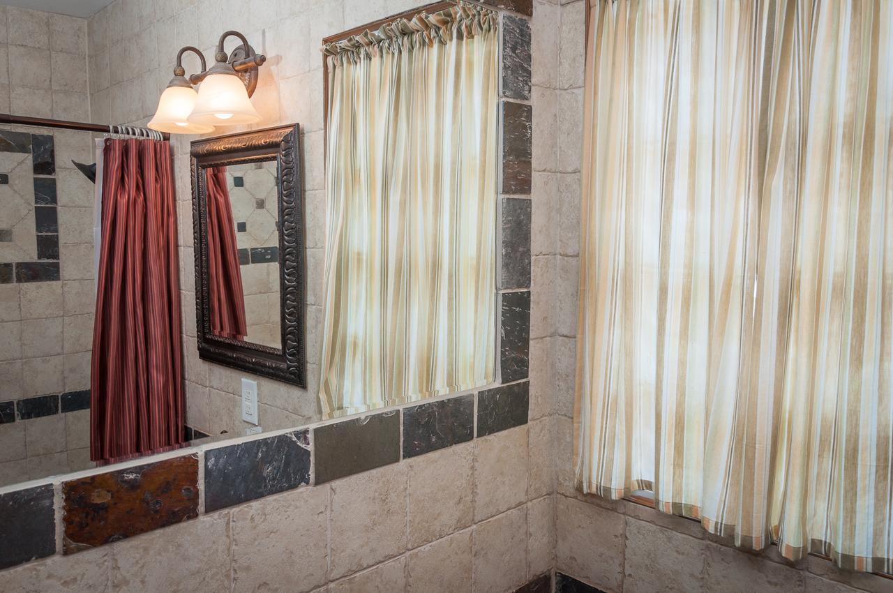 Holiday Lodge On קניון לייק מראה חיצוני תמונה